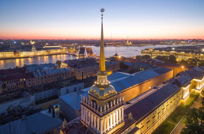 Купить квартиру в Санкт-Петербурге